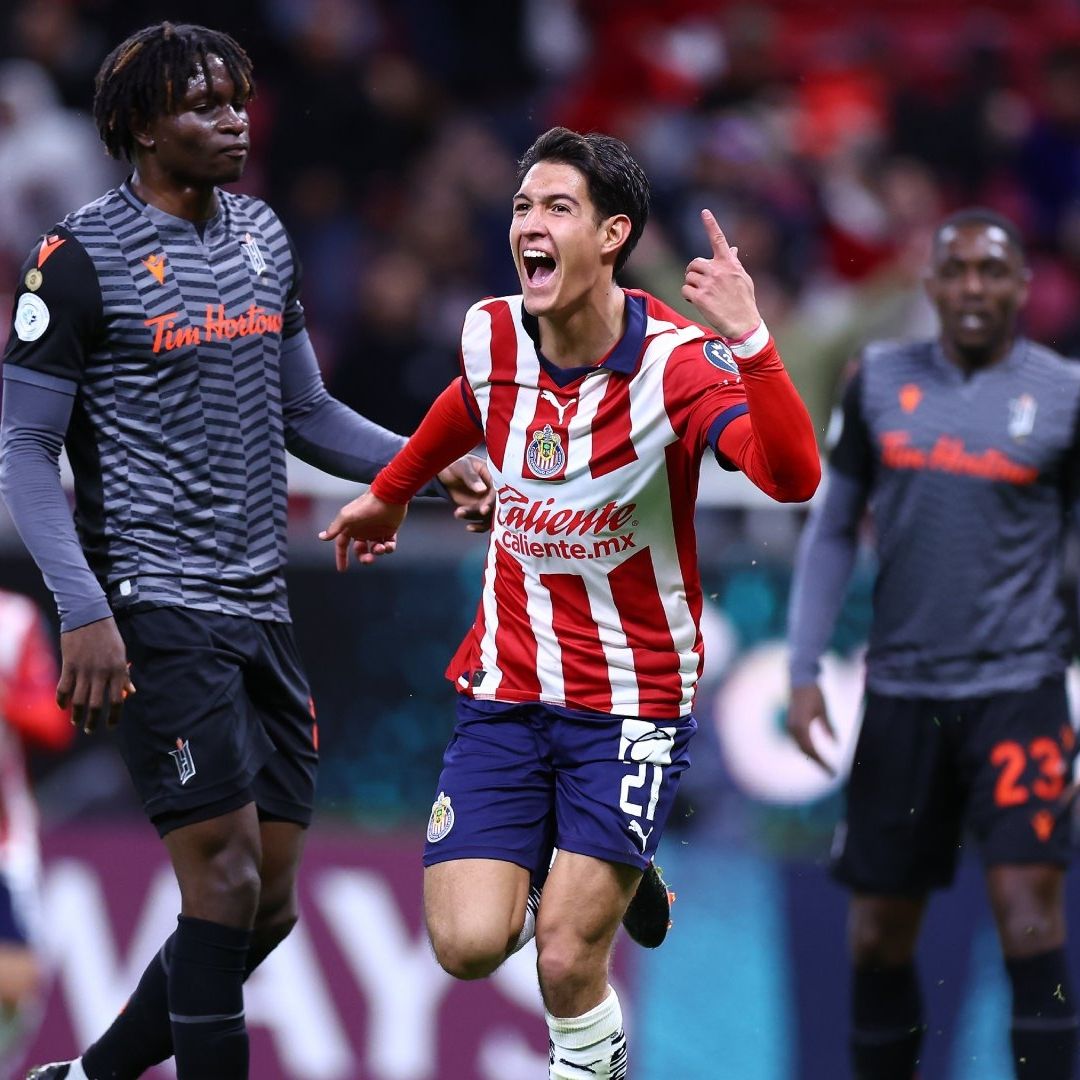 Chivas Consigue su Clasificación Ante Forge y Podría Enfrentarse al América en la Siguiente Ronda