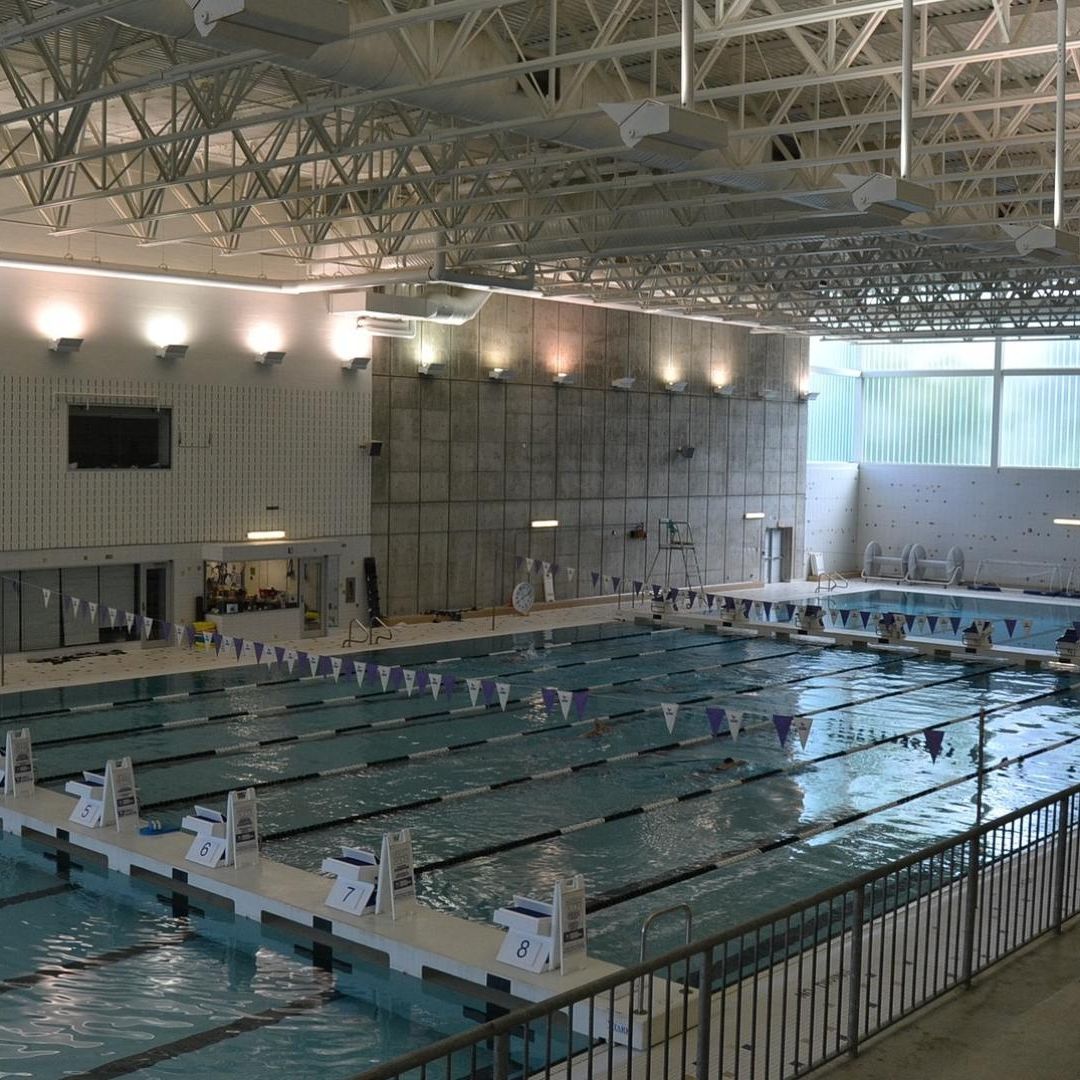 Ante Escasez de Agua Usuarios Se Bañan en Gimnasios y Deportivos; Dueños Limitan Uso
