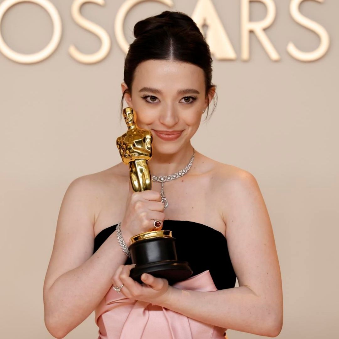 Mikey Madison sorprende al ganarle a Demi Moore