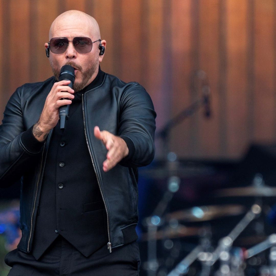 Pitbull lanza nuevo álbum con colaboraciones