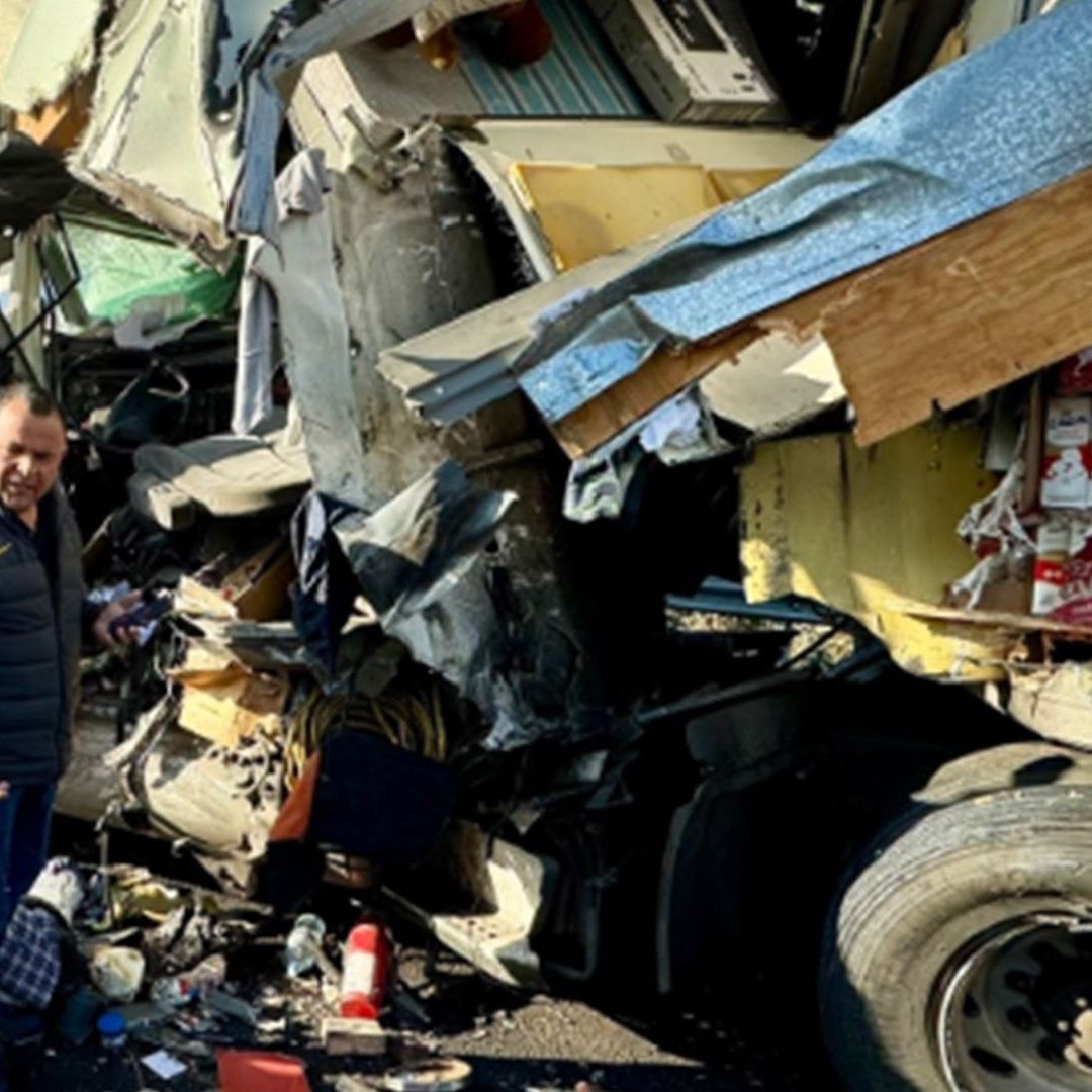 Choque en Circuito Exterior Mexiquense a la altura de Zumpango