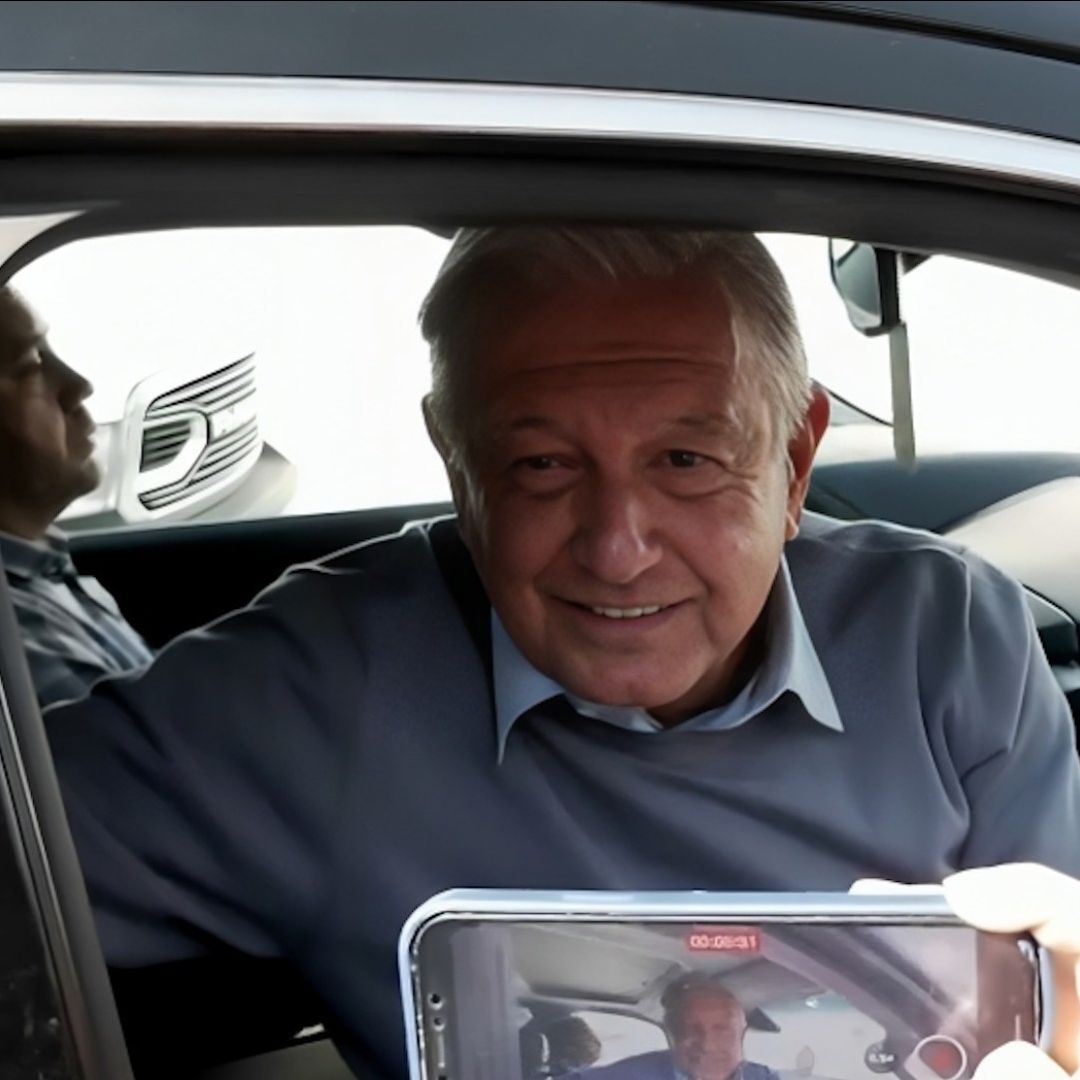Hay democracia en México, dice AMLO tras Marcha por Nuestra Democracia