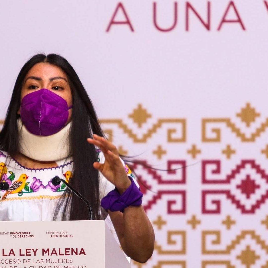 Saxofonista Malena Ríos, encabezó junto con el jefe de Gobierno de la Ciudad Martí Batres Guadarrama la presentación del la Ley Malena
