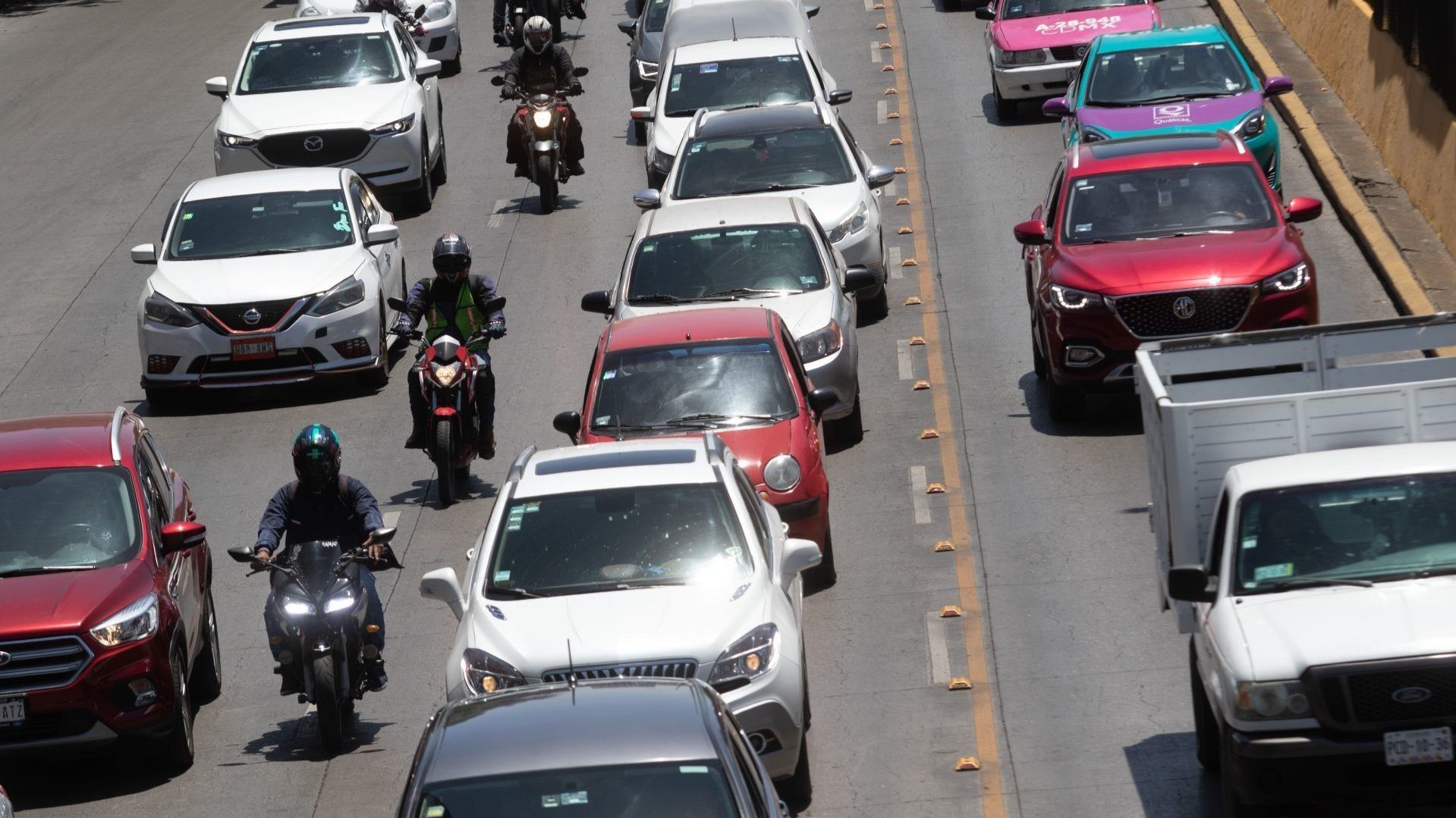 Hoy No Circula Martes 20 de Febrero de 2024 en CDMX y Edomex: ¿Qué Autos Descansan este Día?