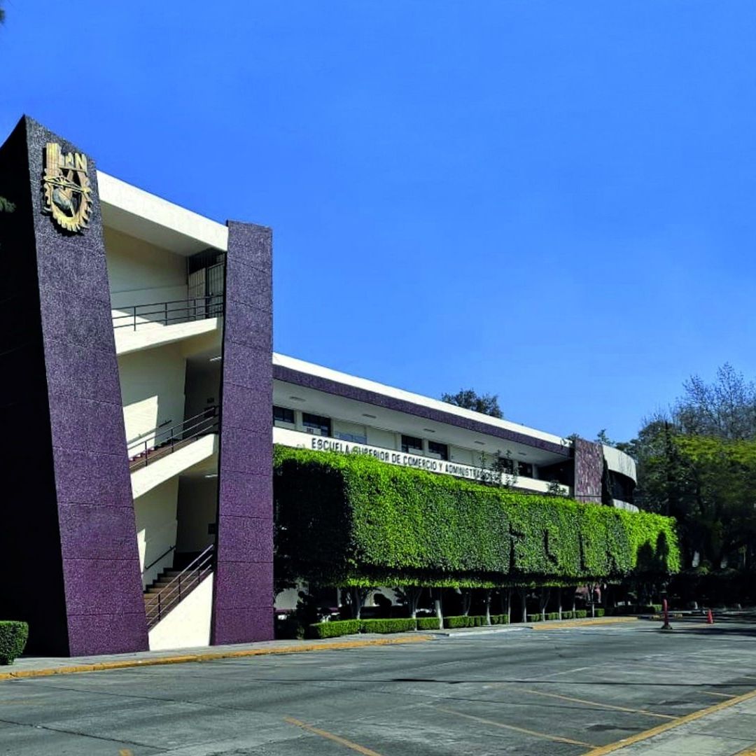 Evacúan escuelas del IPN por fuga de gas