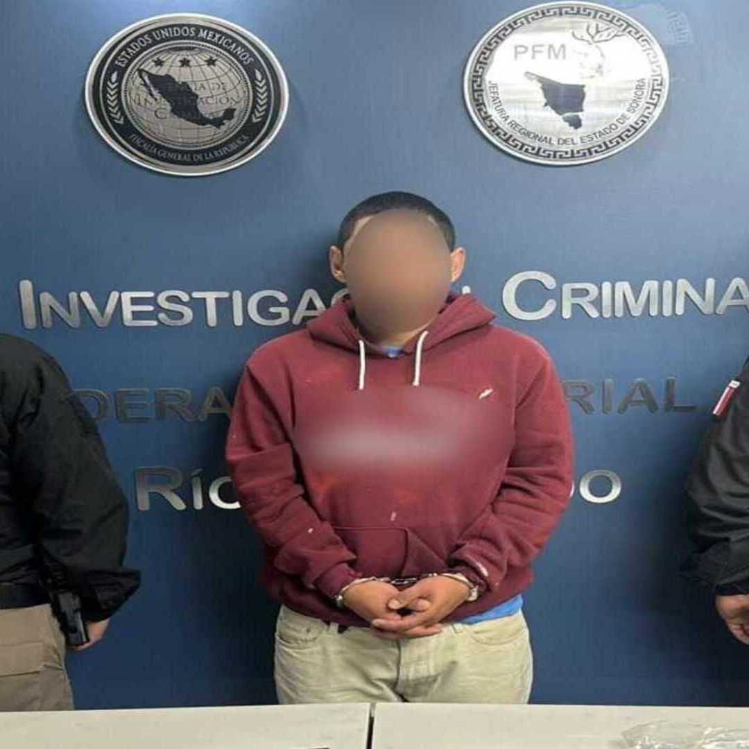 Detienen a Hombre con Armamento, Vehículos y Dinero en San Luis Río Colorado, Sonora