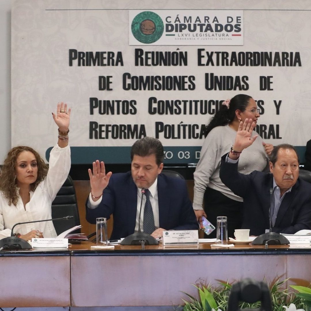 Avalan en Comisiones Reformas que Prohíben Reelección y Nepotismo