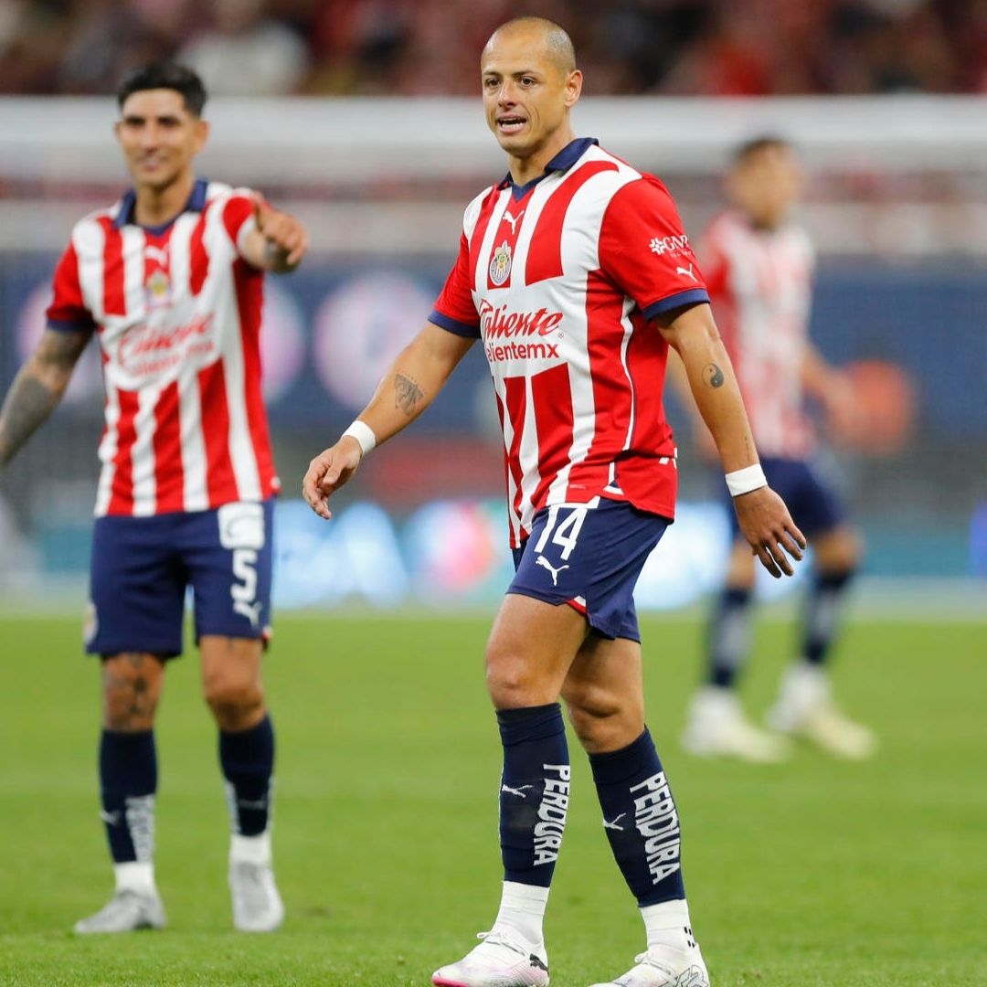 Con Regreso de 'Chicharito', Chivas Vence a Pumas