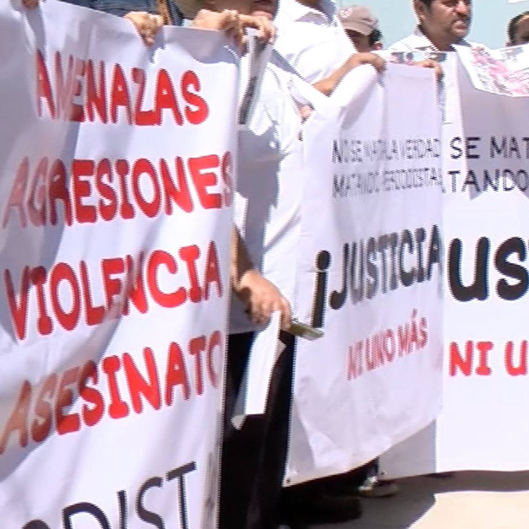 Se Manifiestan Periodistas en la Fiscalía de Guanajuato por Reporteros Asesinados. Foto: Ricardo Milantoni