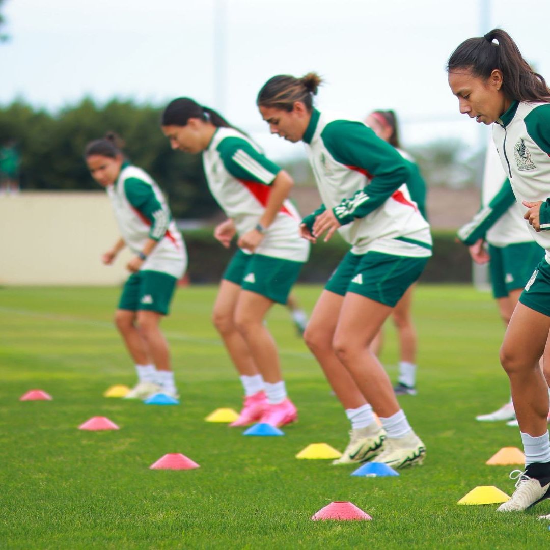 La mexicanas tienen un duro partido ante Estados Unidos. Foto: @Miseleccionfem