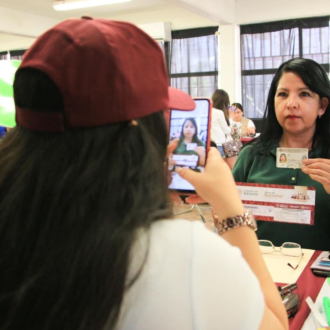 ¿Te van a entregar tu tarjeta de la Rita Cetina? Conoce cómo puedes validar que tu CURP esté certificada por la RENAPO