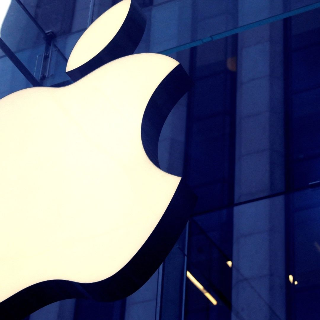 Apple Cancela Proyecto de Auto Eléctrico y Traslada Personal a Inteligencia Artificial