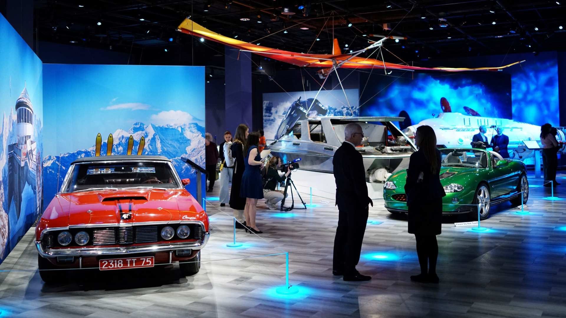 Este viaje por los más de 60 años de aventuras de James Bond protagoniza la primera exposición temporal que el museo acoge en sus renovadas instalaciones