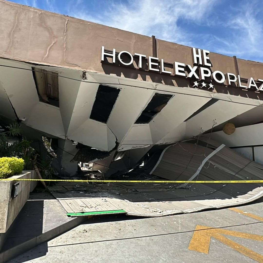 Derrumbe en hotel hotel Expo Plaza en Guadalajara, Jalisco.