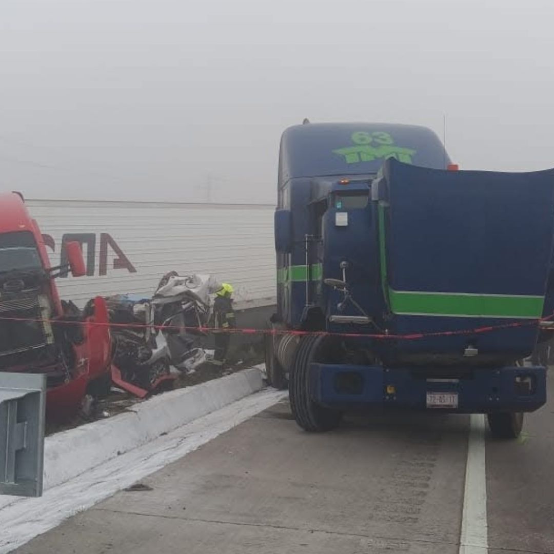 Un Muerto Prensado por Accidente de Tráiler en Autopista Puebla-Orizaba Kilómetro 148