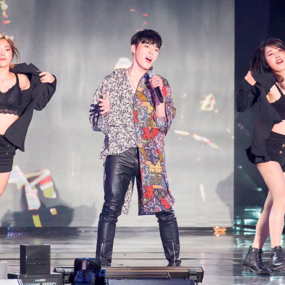 Wheesung en el Super Concert del DMC Festival 2018 en Seúl, Corea del Sur