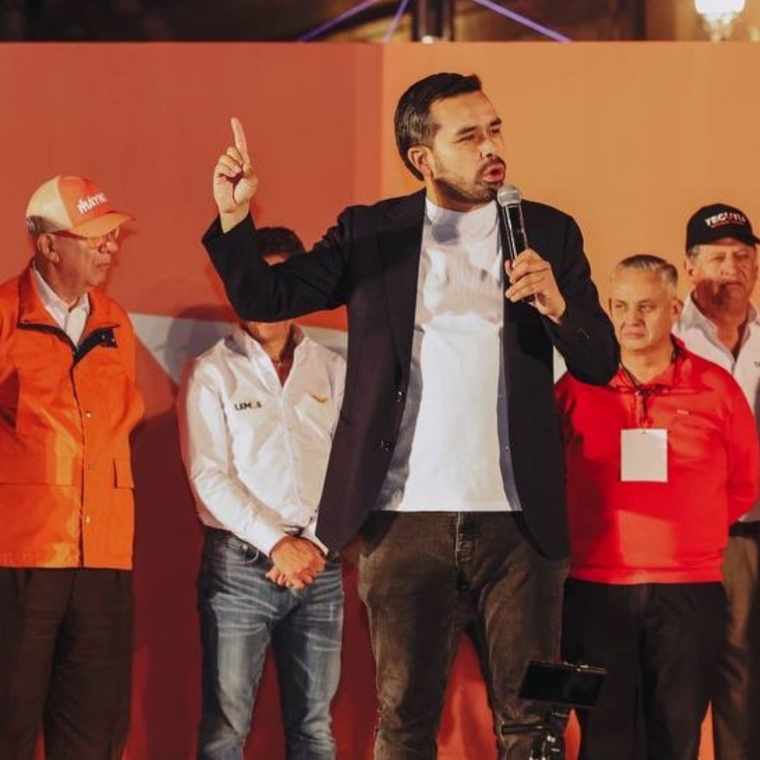 El político, de 38 años, entró a la carrera presidencial a principios de año tras el abandono en diciembre de Samuel García
