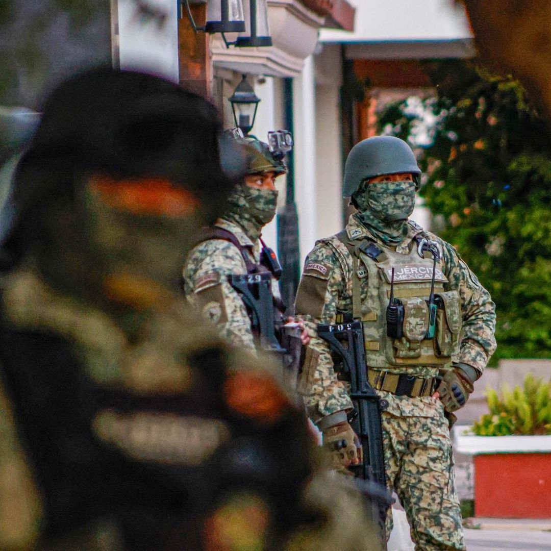 Operativo de elementos de la Defensa y la GN en Culiacán
