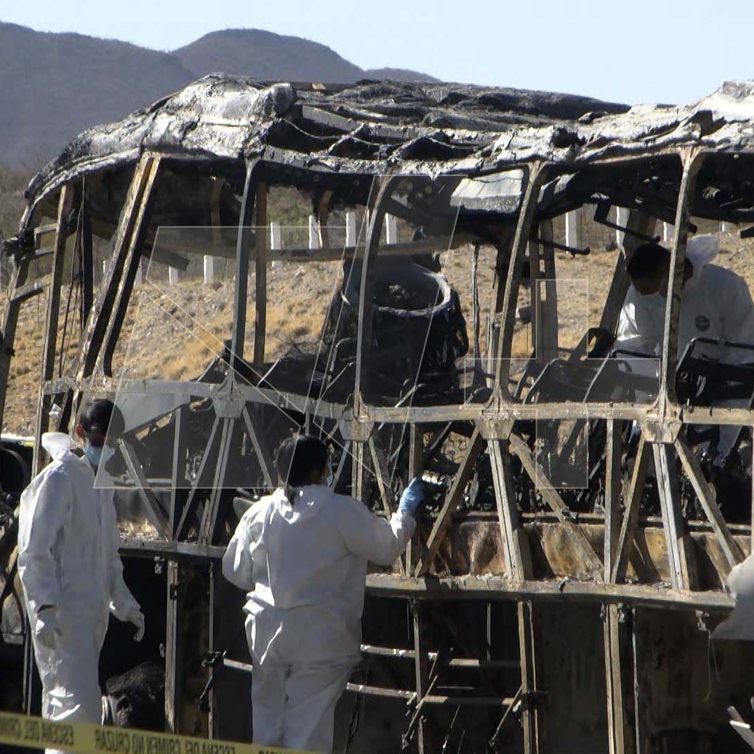 FGED Identifica 2 de los 13 Muertos en Accidente en Autopista Durango-Gómez Palacio