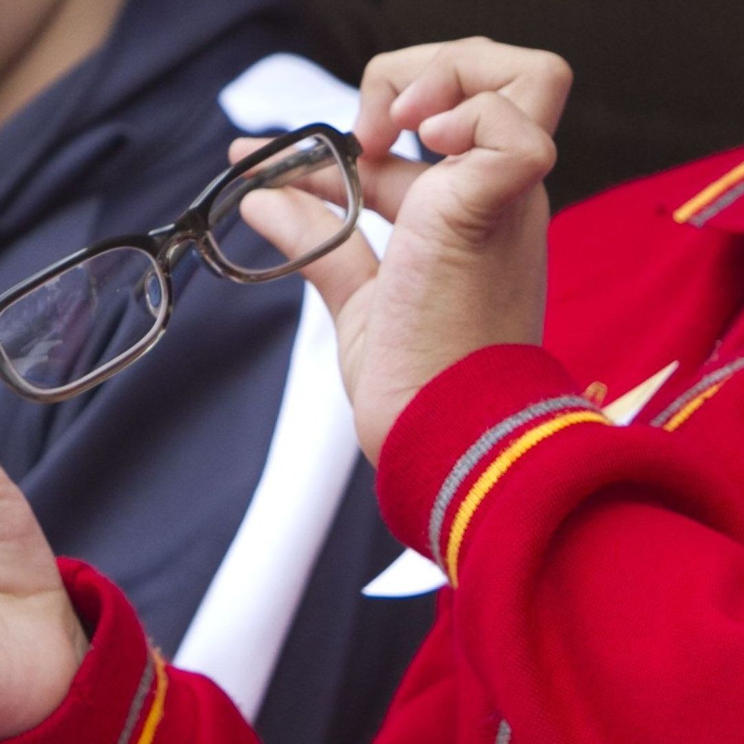 Como parte del programa Vive Saludable, Vive Feliz, los alumnos de primaria y secundaria podrán solicitar lentes gratis