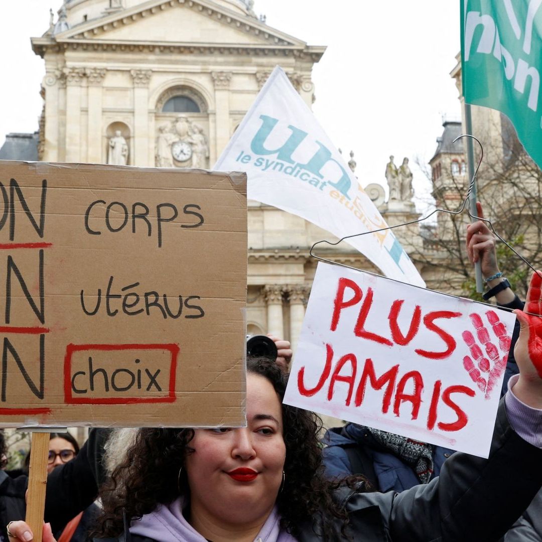 Francia Protegerá y Hará 'Irreversible' en la Constitución el Derecho al Aborto