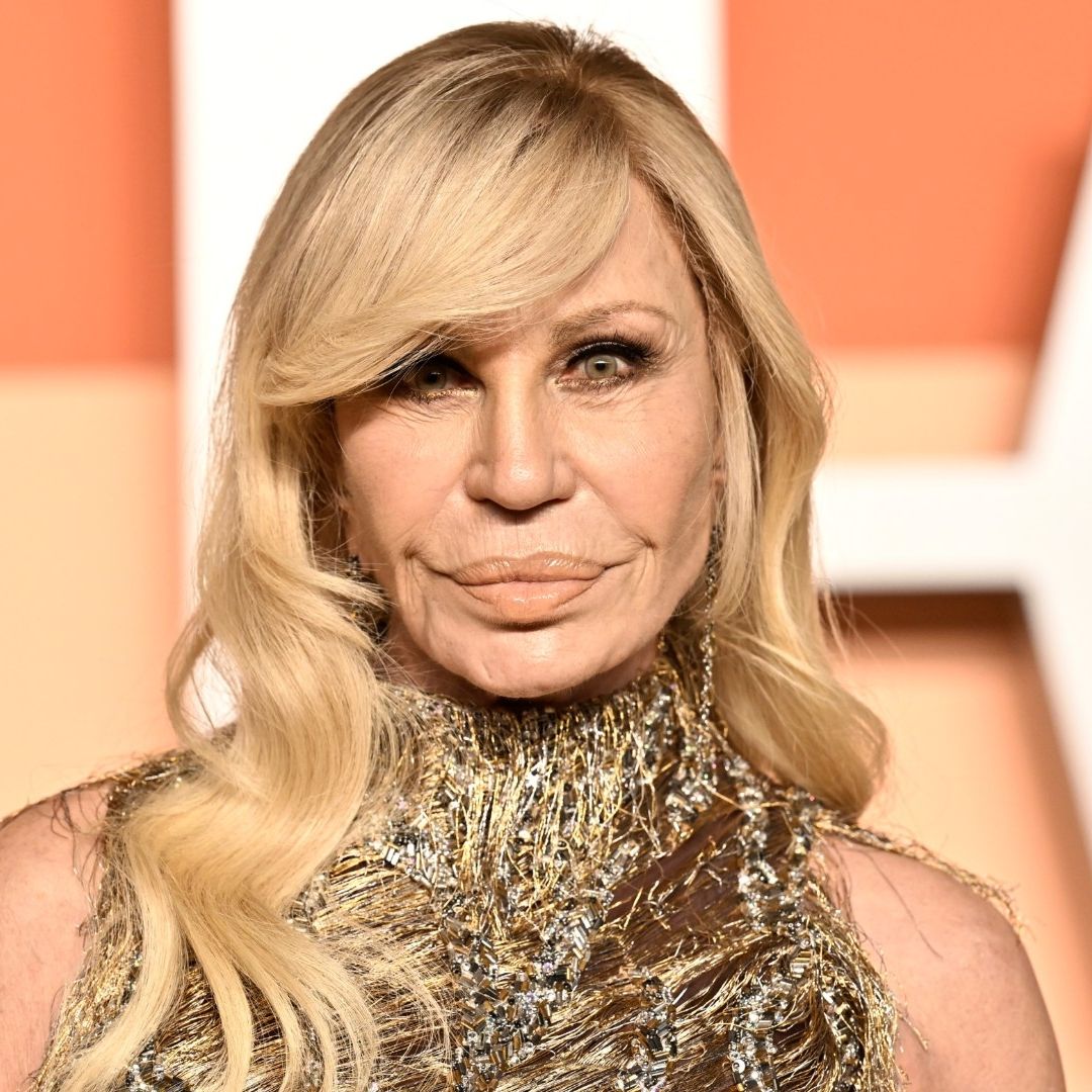 Donatella deja dirección creativa de Versace