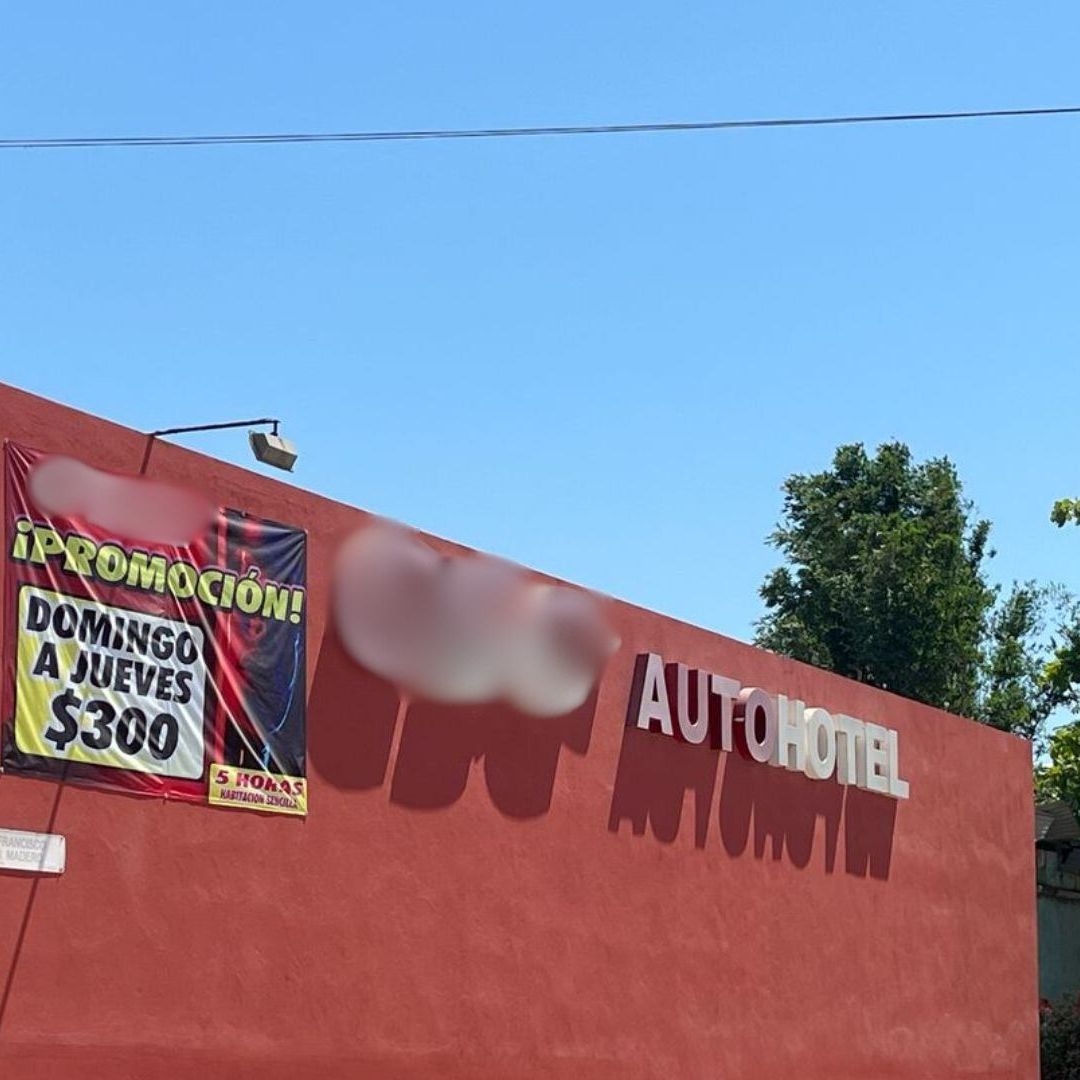 Encuentran a enfermera muerta en auto hotel de Minatitlán