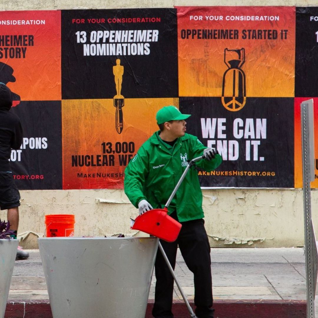 Estrellas de Cine Protestan Contra las Armas Nucleares con 'Oppenheimer' de Bandera