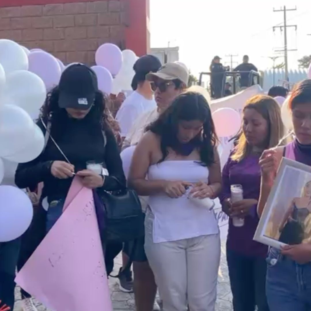 Marcha por Mitzi, enfermera hallada muerta en auto hotel en Minatitlán