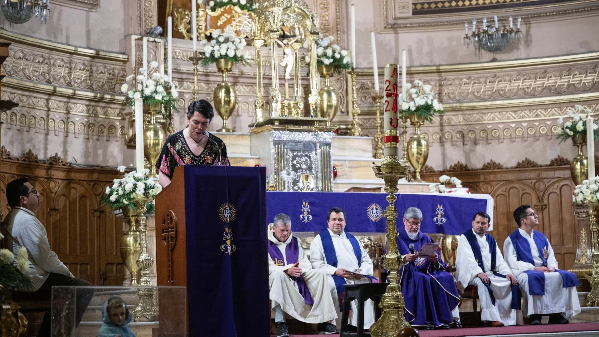 Misa para la comunidad LGBT