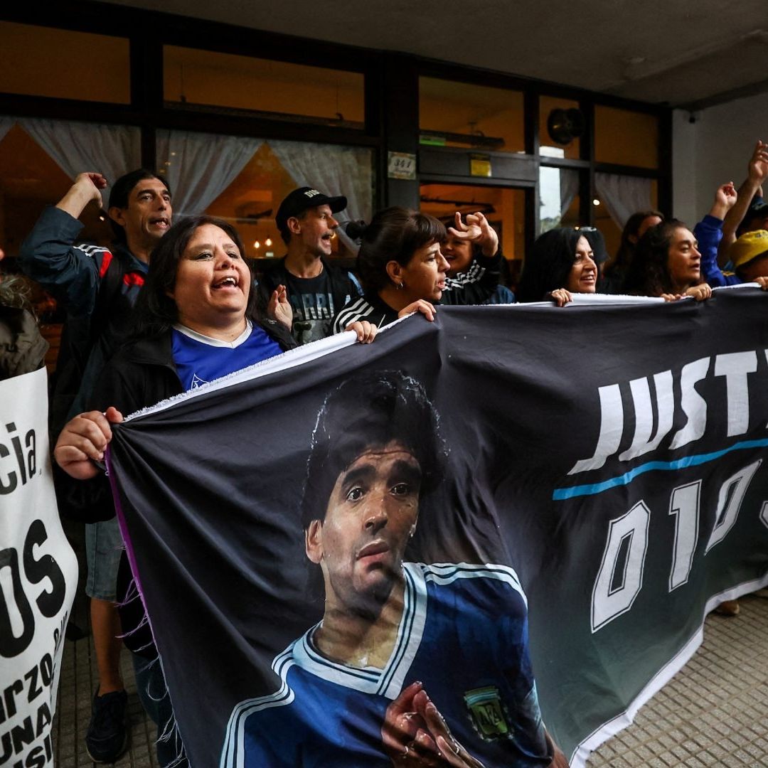 Policías que Constataron Muerte de Maradona Aseguran que Estaba a “Punto de Explotar”