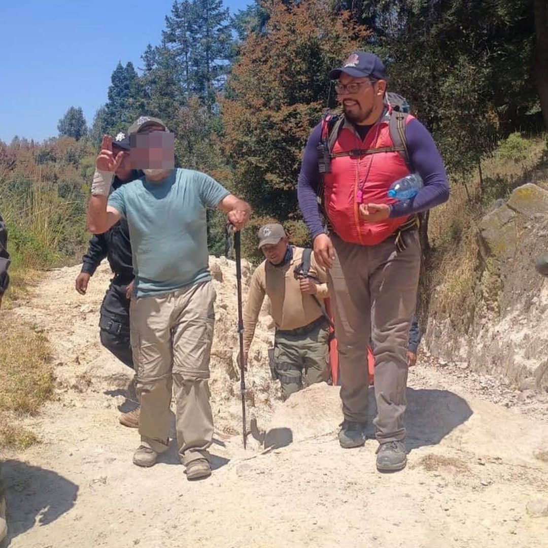 Rescatan a Alpinista de Puebla Francisco Javier Extraviado en Parque Nacional La Malinche