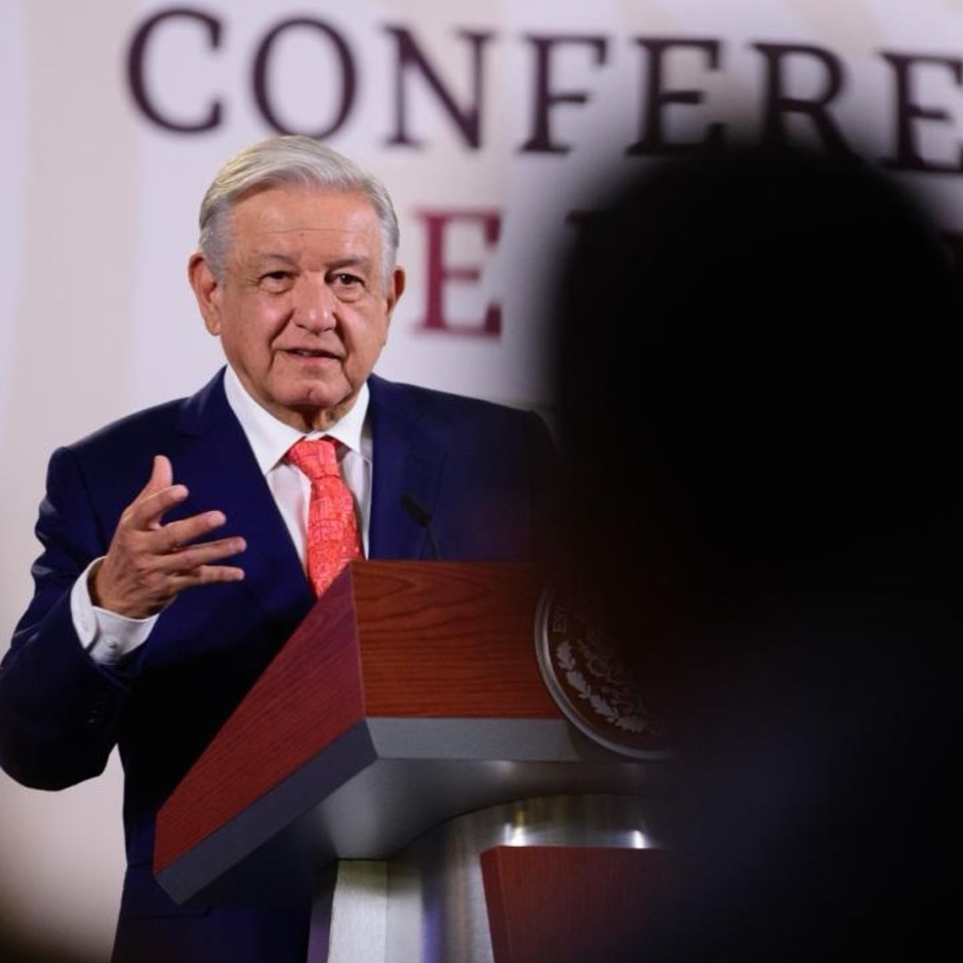 AMLO Señala Abuso de Autoridad en Asesinato de Normalista de Ayotzinapa en Chilpancingo