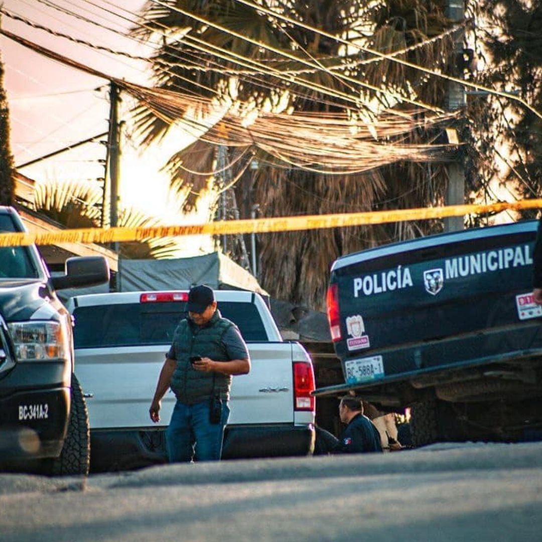 Matan a Agente de la Fiscalía Mientras Lavaba su Camioneta en Tijuana