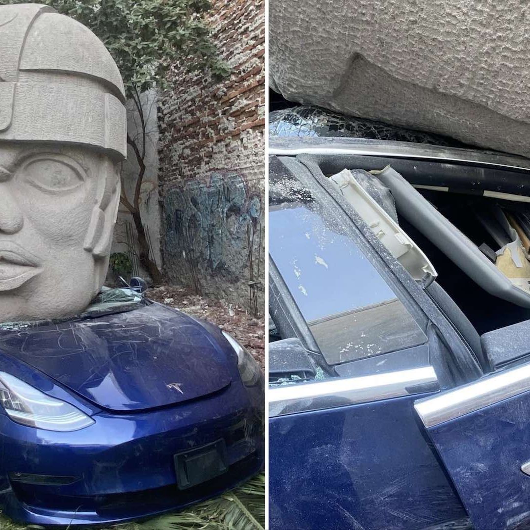 Artista Chavis Mármol aplasta Tesla con una cabeza olmeca