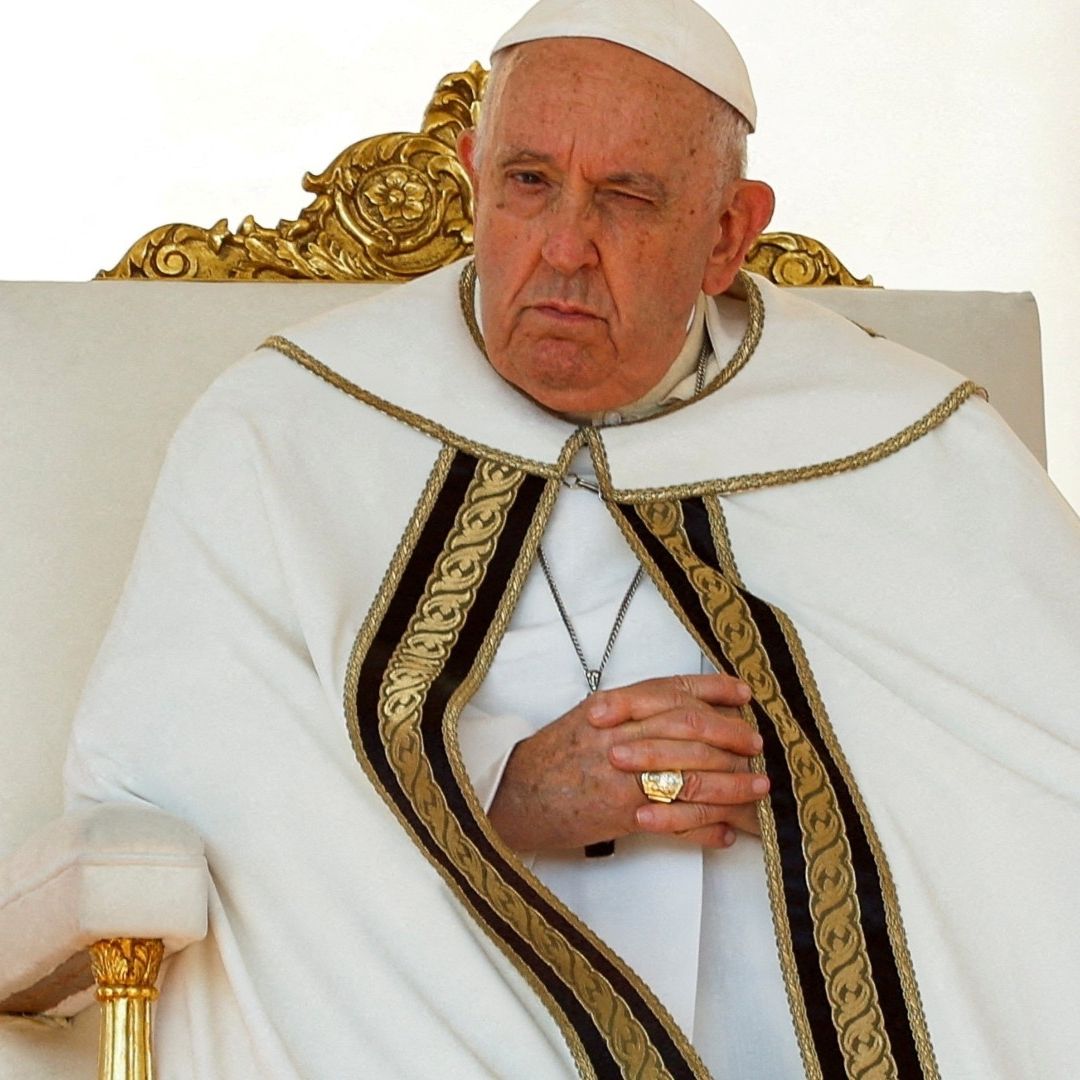 El purpurado reveló que el Papa tenía la intención de regresar para las celebraciones de Semana Santa.