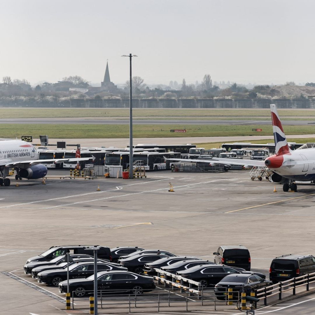 Sofocan Incendio en Aeropuerto de de Heathrow; Cierre Provocará Caos en Tráfico Aéreo Mundial