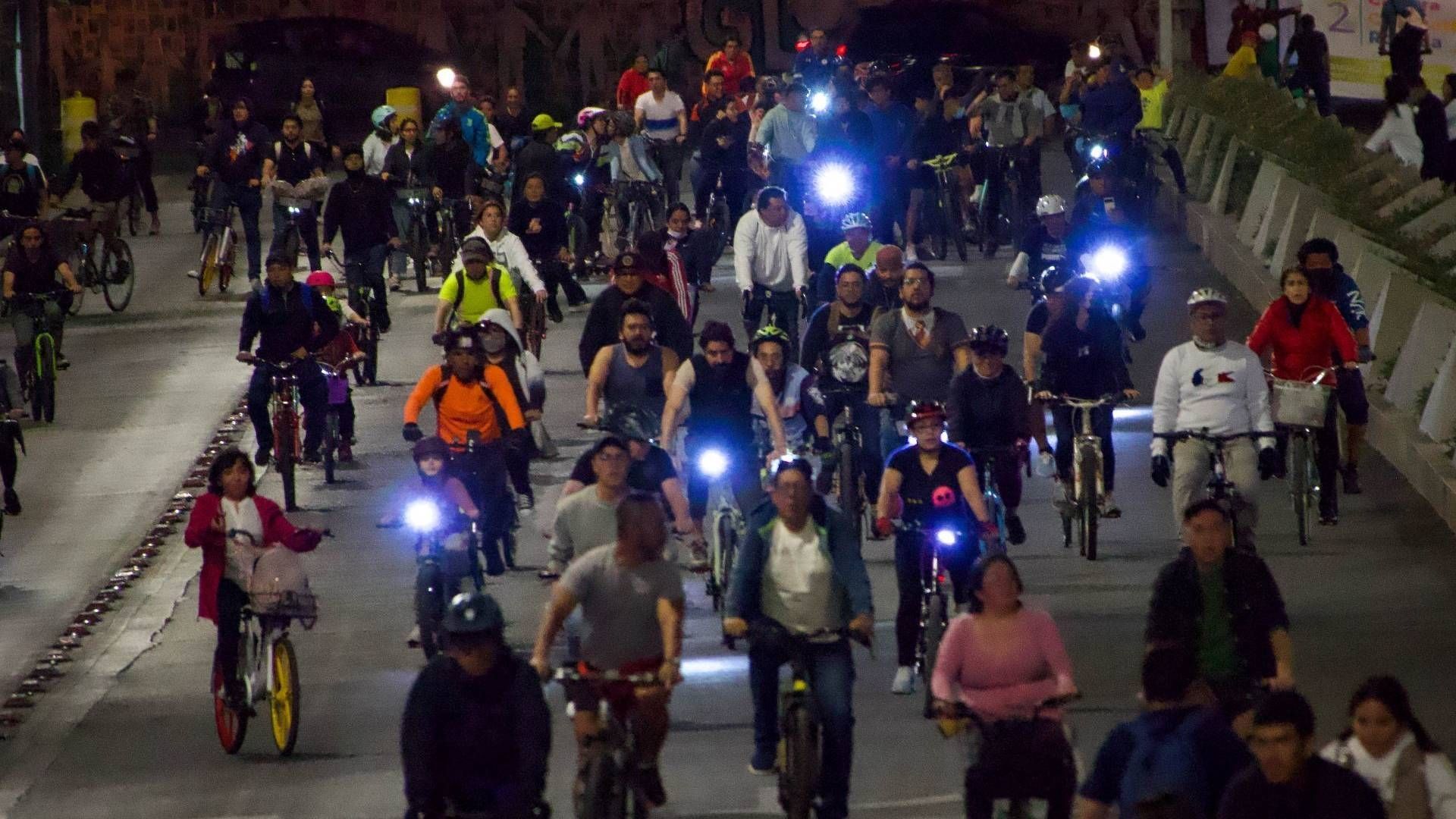 Esta nueva edición denominada "Paseo Nocturno Primavera 2025" representa la segunda rodada del año.