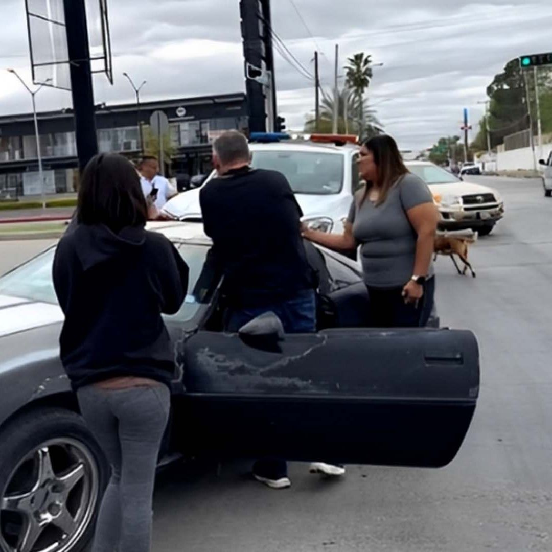 Sujetos Golpean a Conductor por Bloquear el Paso con Vehículo Descompuesto en Coahuila