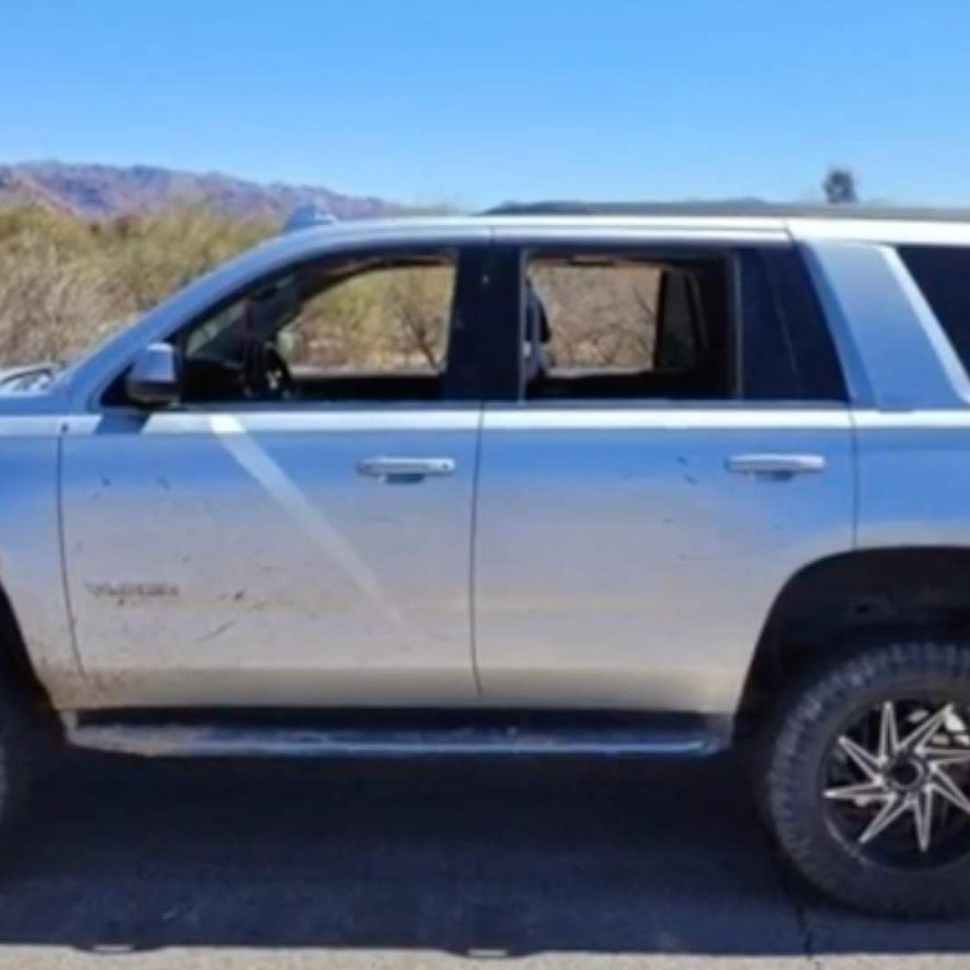 Un Hombre y 2 Mujeres Detenidas por Intentar Traficar Mujeres Cerca de Frontera Sonora-Arizona