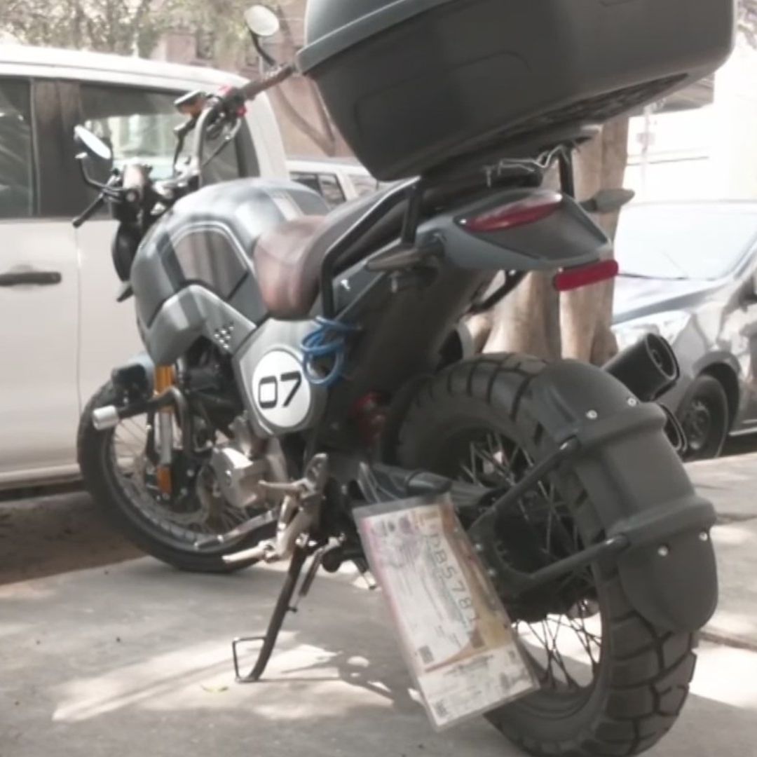 Motociclistas en CDMX Circulan con Permisos Falsos, sin Matrícula Ni Tarjeta de Circulación