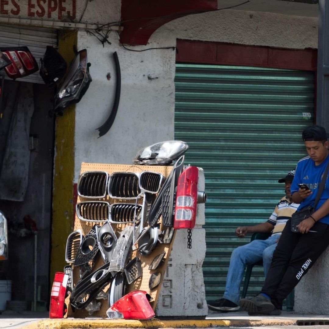 Vendedores de autopartes, en CDMX