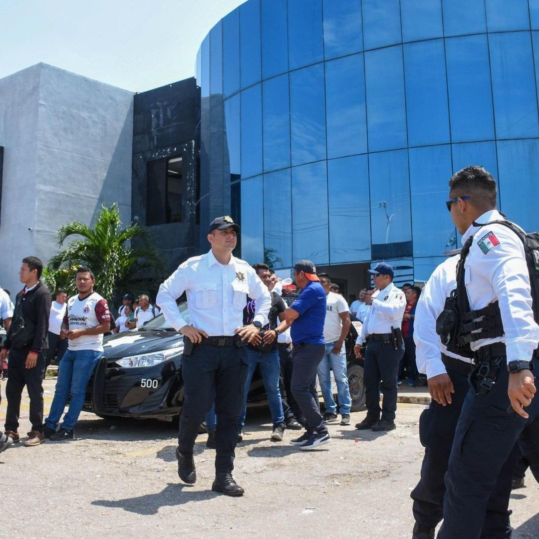 Tercer Día de Paro de Policías en Campeche; Denuncian Malos Tratos y Falta de Equipo