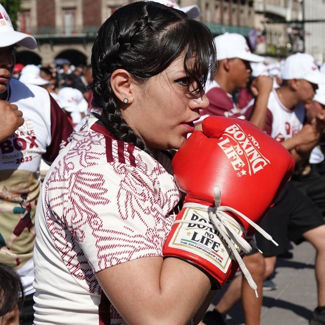 Mujer en clase de box en la CDMX