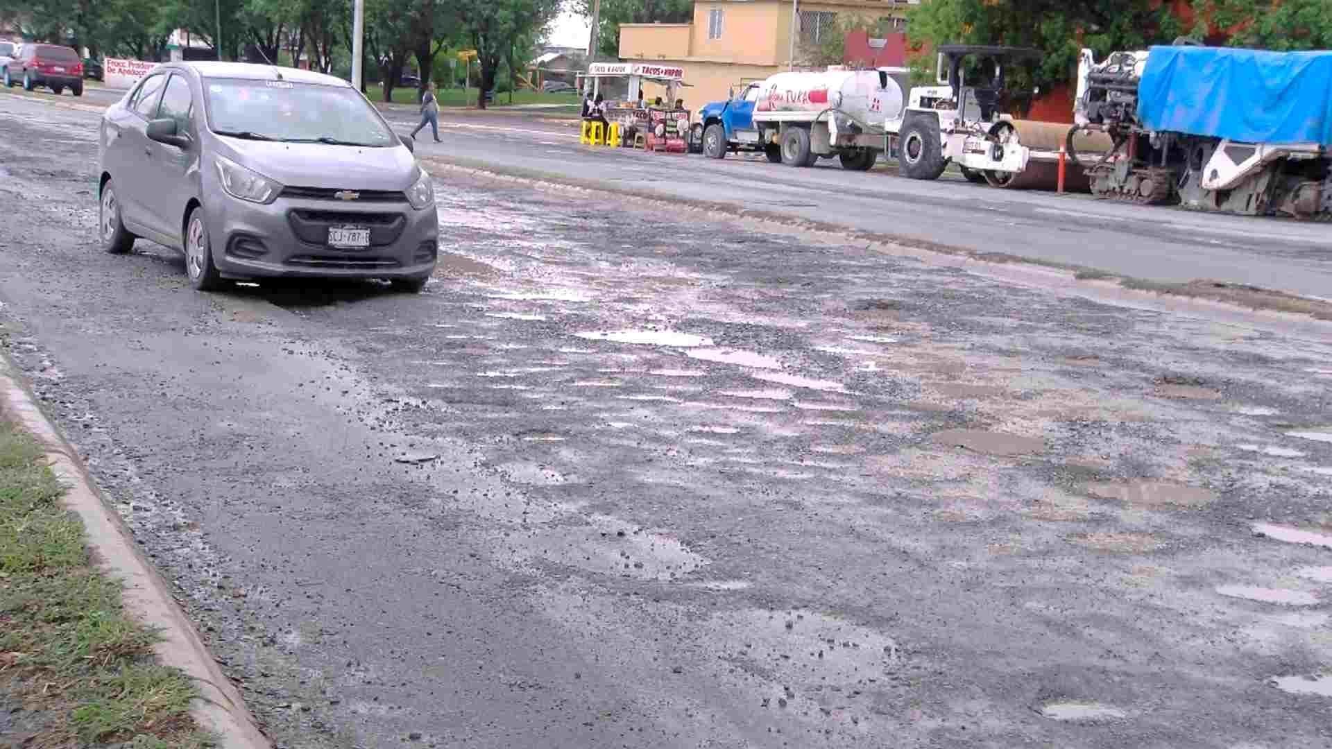 Los baches siguen siendo la peor pesadilla para los automovilistas del Estado de Nuevo León