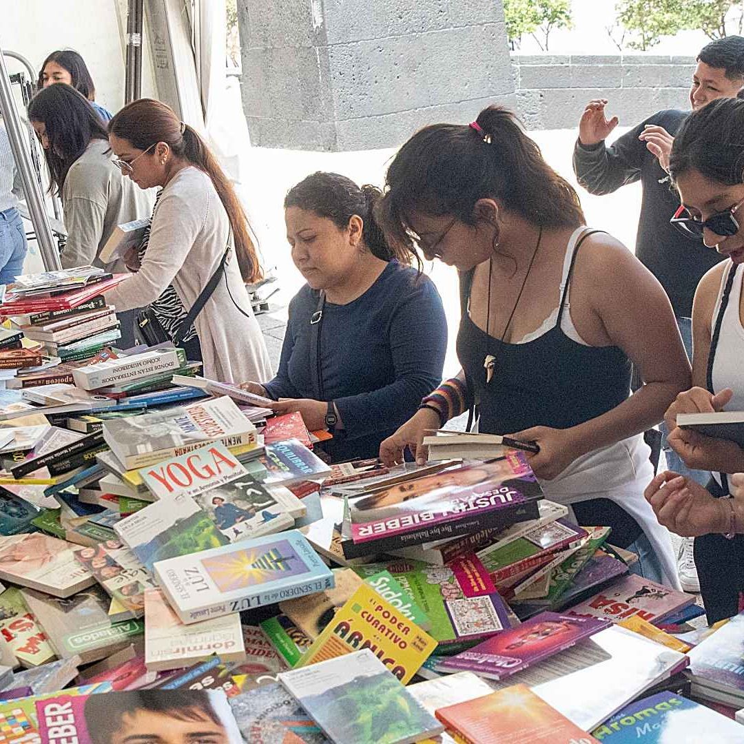 Alistan edición 17 del Gran Remate de Libros y Películas en CDMX