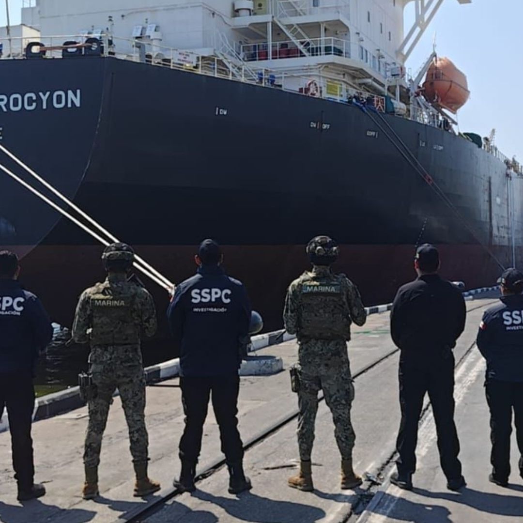 En un operativo conjunto, autoridades federales decomisaron 10 millones de litros de diésel en Tamaulipas