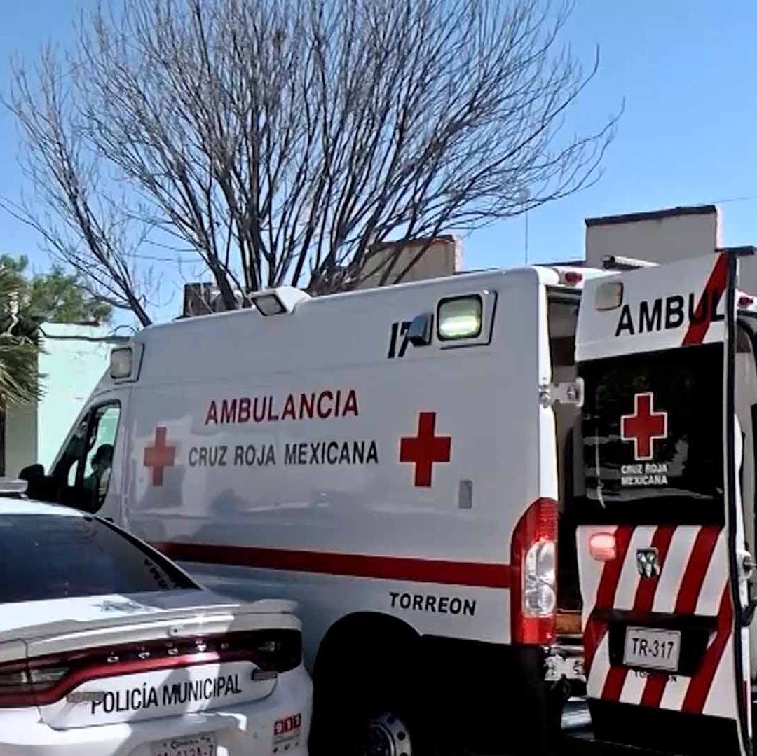 Rescatan a Hombre Encadenado Dentro de una Casa Durante Incendio en Torreón