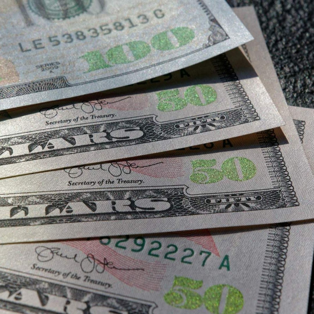 Precio del Dólar Hoy MARTES 1 de Abril de 2025: Así Está el Tipo de Cambio con el Peso