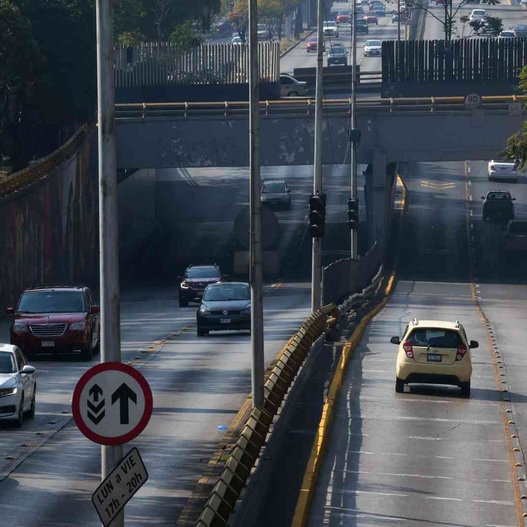Activan doble Hoy No Circula por contingencia ambiental